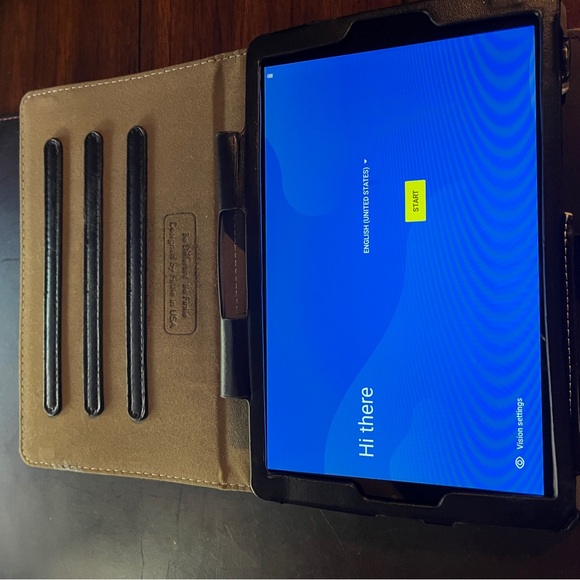 Lenovo Smart Tab M8 8" Tablet with Google Assistant, 32GB Storage, 2GB Memory - Picture 3 of 3